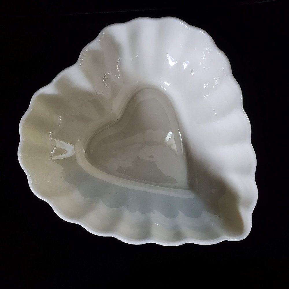 Vintage Belleek Heart Shaped Bowl Mark 7